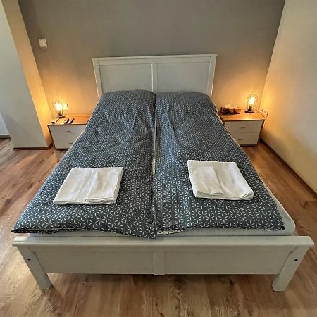 Hanna Apartman Debrecen Ngoại thất bức ảnh